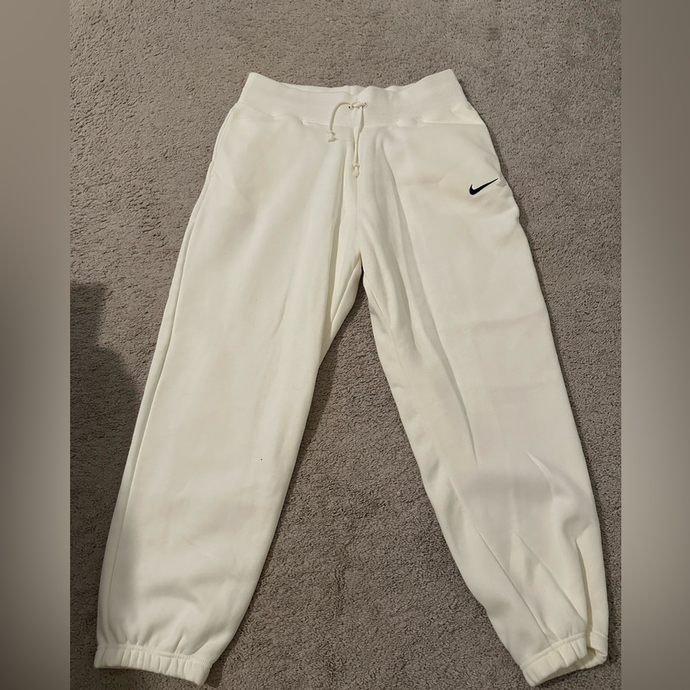 Women’s size large oversized sweatpants